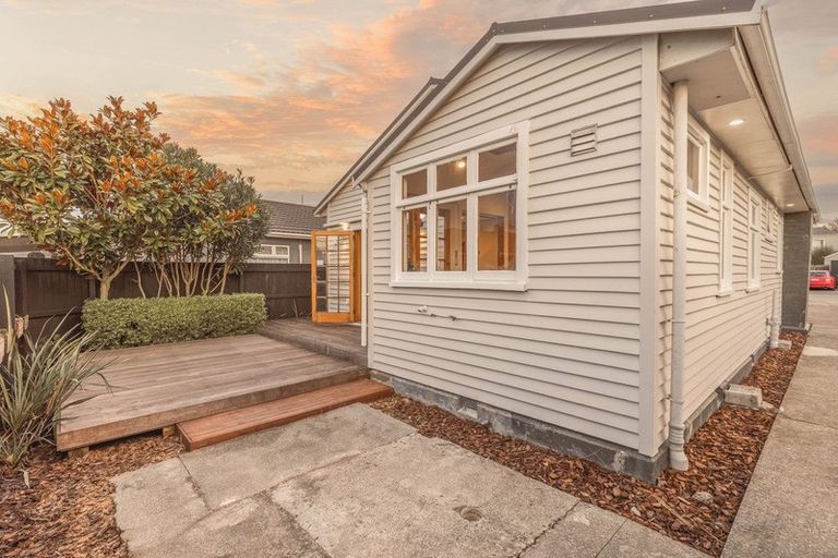 Photo of property in 15 Grenville Street, Waltham, Christchurch, 8011