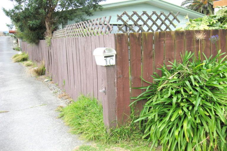 Photo of property in 1b Ruru Road, Otaihanga, Paraparaumu, 5036