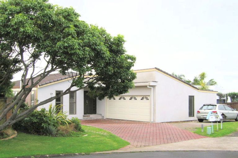 Photo of property in 12 Eclipse Place, Half Moon Bay, Auckland, 2012