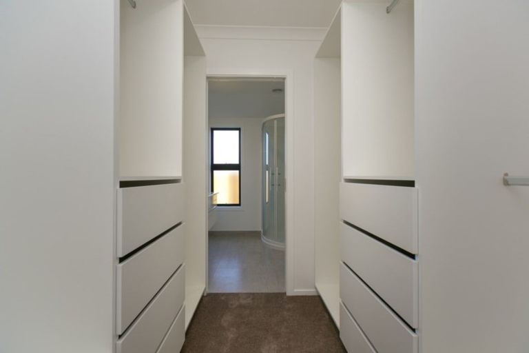 Photo of property in 3f Honeyfield Drive, Whalers Gate, New Plymouth, 4310