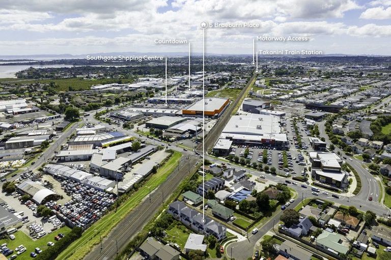 Photo of property in 5a Braeburn Place, Takanini, 2112