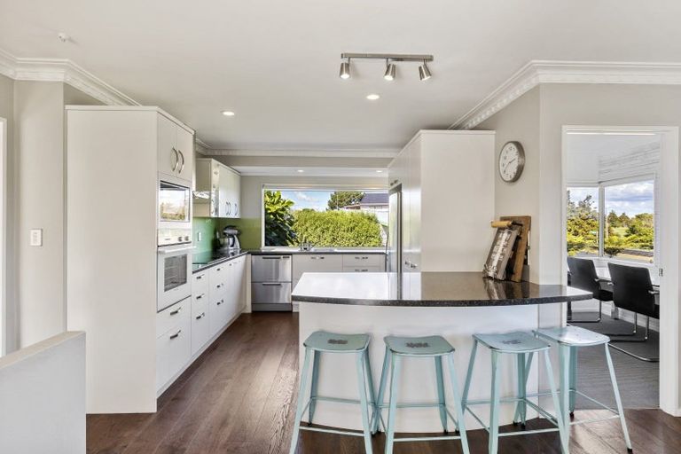 Photo of property in 27 Stella Drive, Clarks Beach, 2122