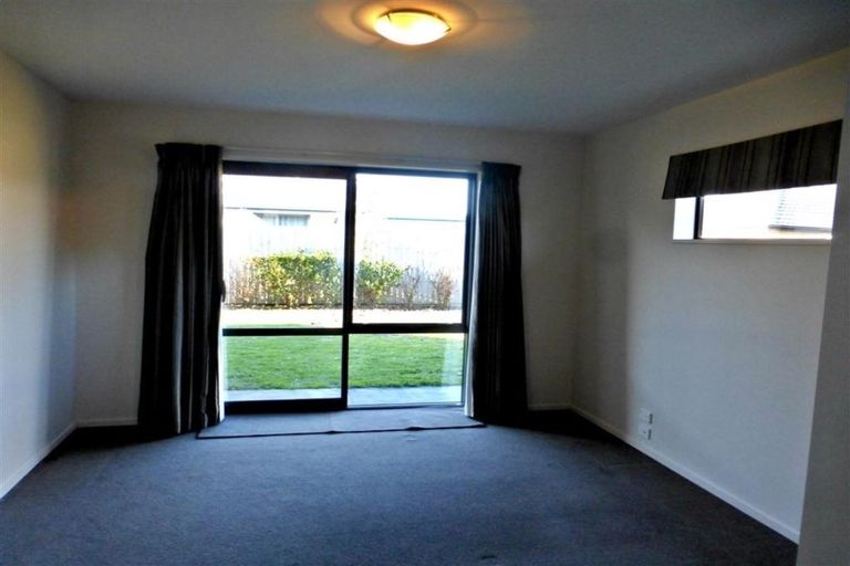 Photo of property in 12 Gosling Crescent, Halswell, Christchurch, 8025