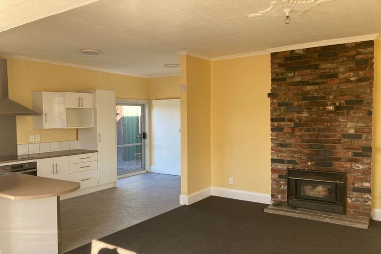 Photo of property in 10 Hargood Street, Woolston, Christchurch, 8062