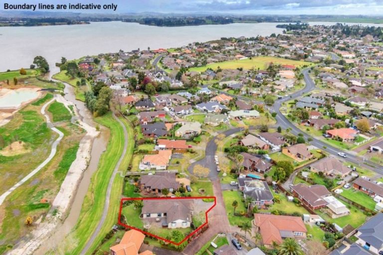 Photo of property in 20 Gairloch Place, Wattle Downs, Auckland, 2103