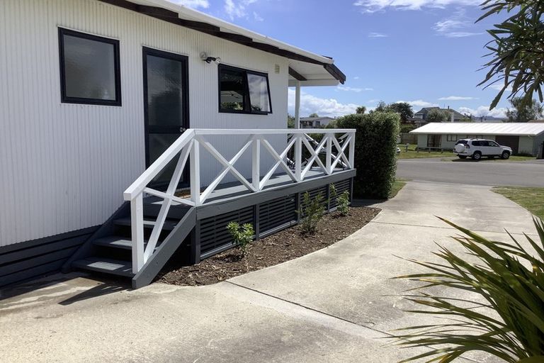 Photo of property in 18 Newberry Place, Richmond Heights, Taupo, 3330