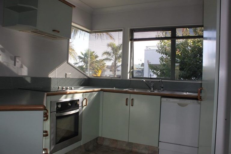 Photo of property in 12 Thornlea Drive, Welcome Bay, Tauranga, 3112