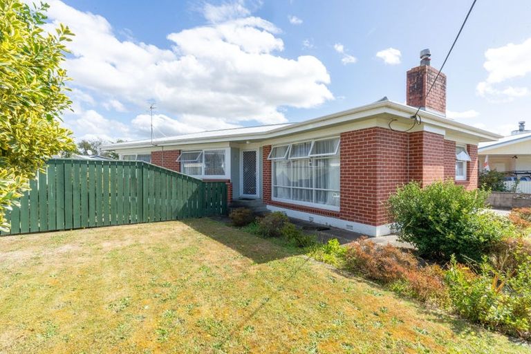 Photo of property in 634 Queen Street East, Levin, 5510