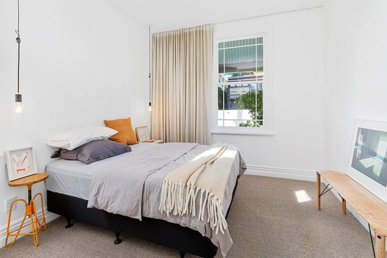 Photo of property in 32 Aro Street, Aro Valley, Wellington, 6021