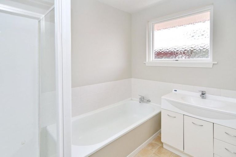 Photo of property in 1/8 Nanette Street, Upper Riccarton, Christchurch, 8041