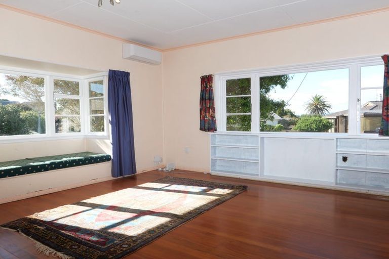 Photo of property in 4 Mckay Street, Paraparaumu Beach, Paraparaumu, 5032