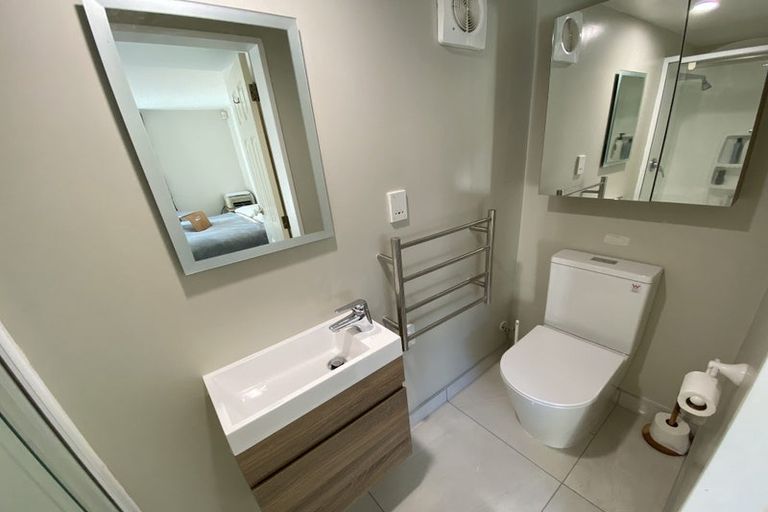 Photo of property in 16j Hobson Street, Thorndon, Wellington, 6011