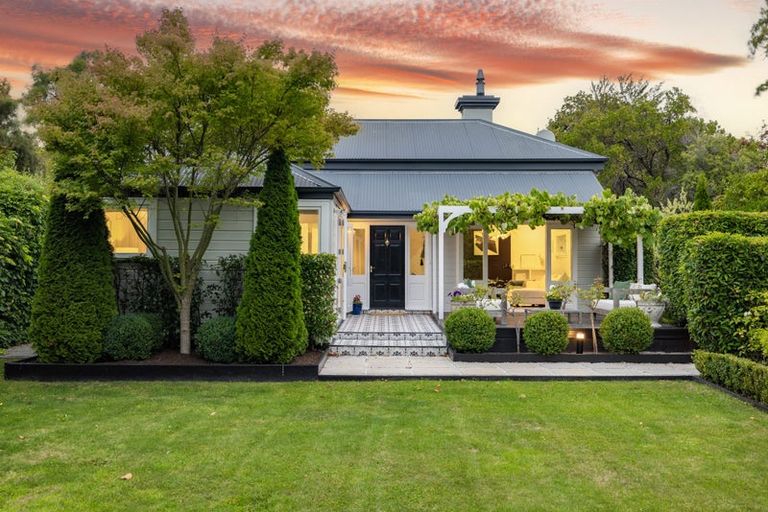 Photo of property in 34 Glandovey Road, Fendalton, Christchurch, 8052