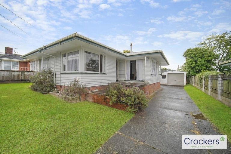 Photo of property in 3 Clayton Road, Manurewa, Auckland, 2102