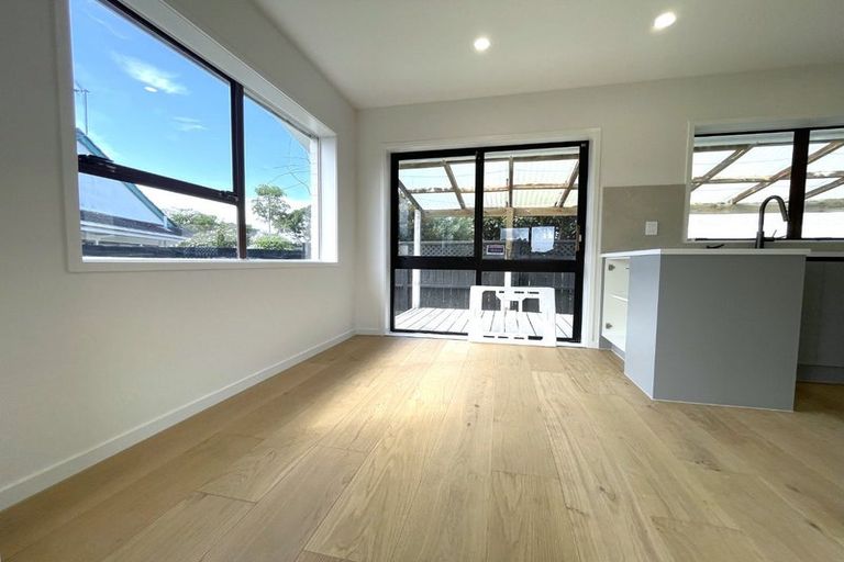 Photo of property in 1/9 Tina Place, Sunnyhills, Auckland, 2010