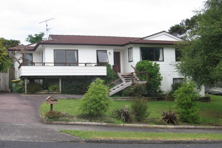 Photo of property in 34 Hiwihau Place, Glenfield, Auckland, 0629
