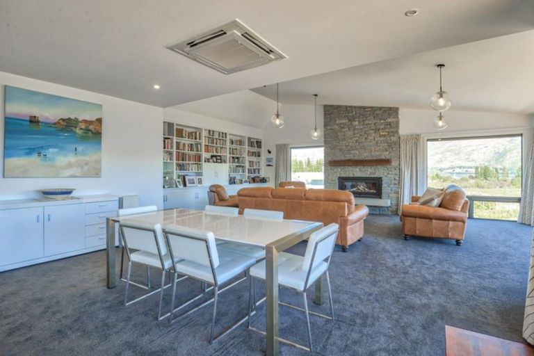 Photo of property in 314 Beacon Point Road, Wanaka, 9305