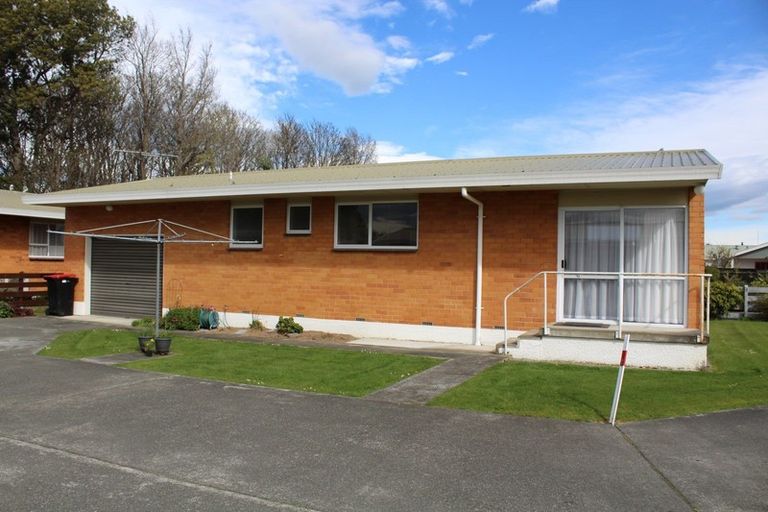 Photo of property in 9a Calder Place, Winton, 9720