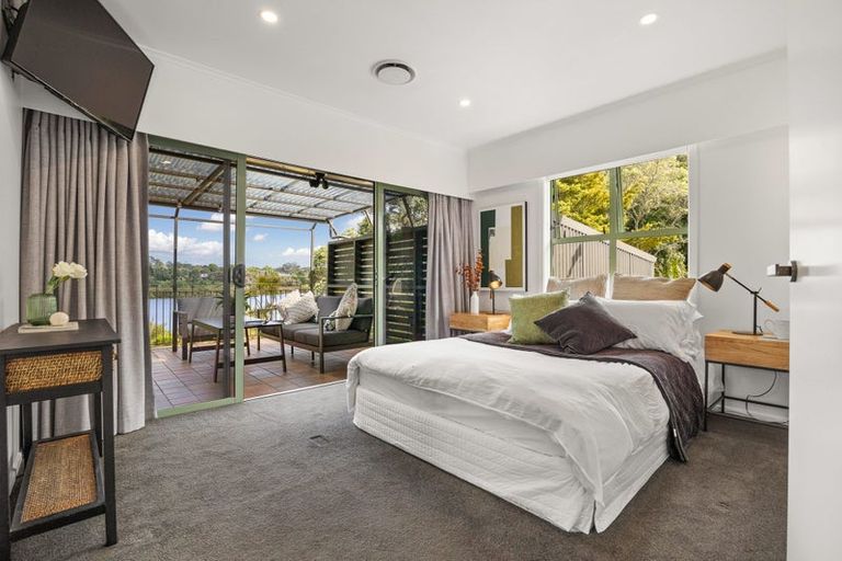 Photo of property in 2 Wharf Road, Te Atatu Peninsula, Auckland, 0610