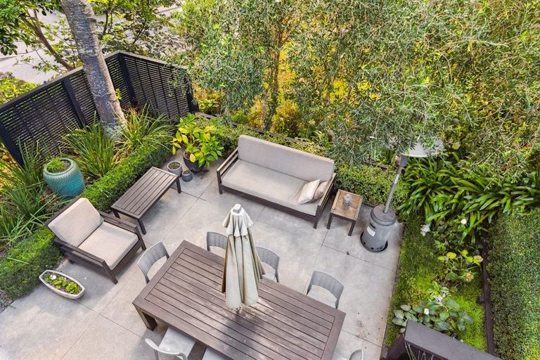 Photo of property in 2 Fiesta Grove, Raumati Beach, Paraparaumu, 5032