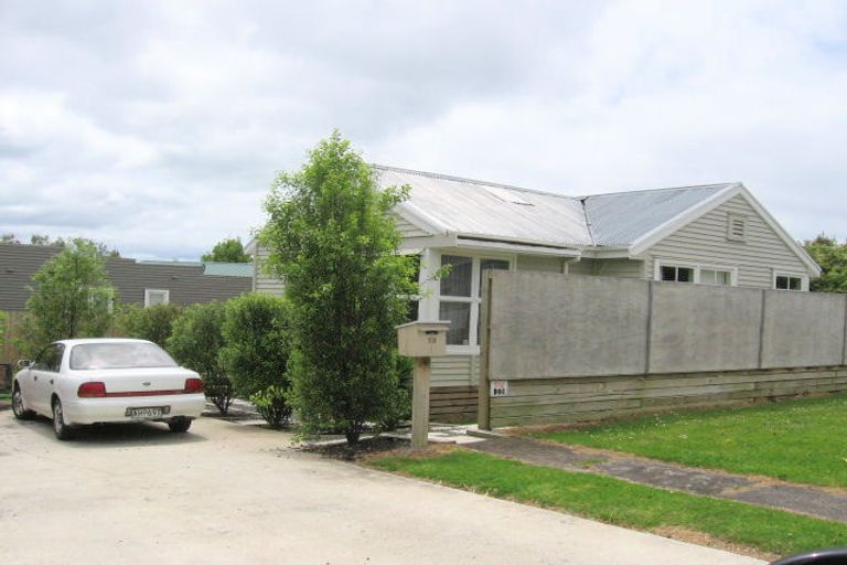 Photo of property in 1a Nicolas Avenue, Glen Eden, Auckland, 0602