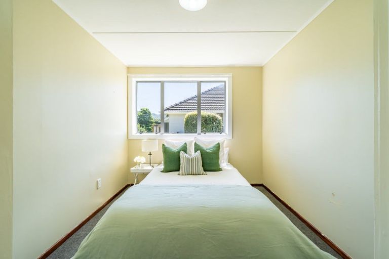 Photo of property in 6 Mexted Crescent, Ranui, Porirua, 5024