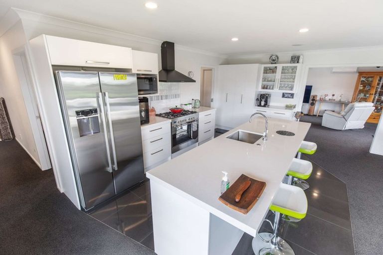 Photo of property in 55 Rodeo Drive, Kelvin Grove, Palmerston North, 4414