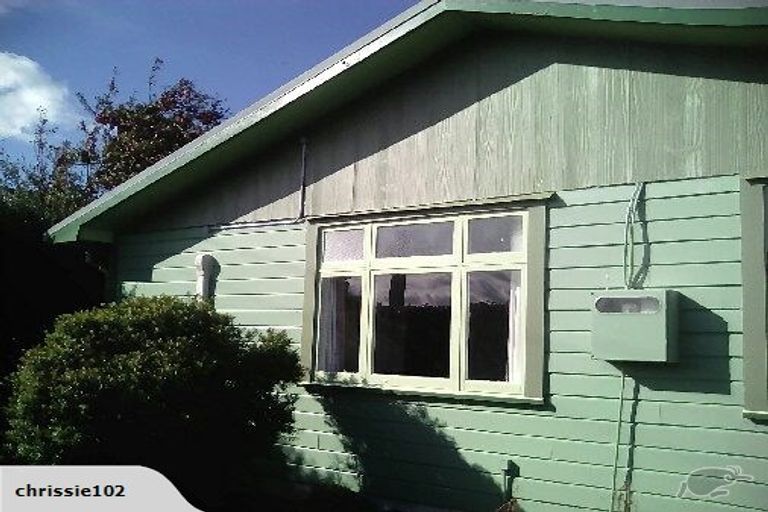 Photo of property in 13 Bell Street, Owaka, 9535