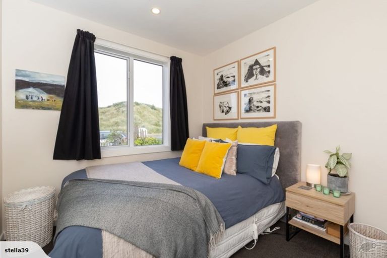 Photo of property in 154 Marine Parade, New Brighton, Christchurch, 8083