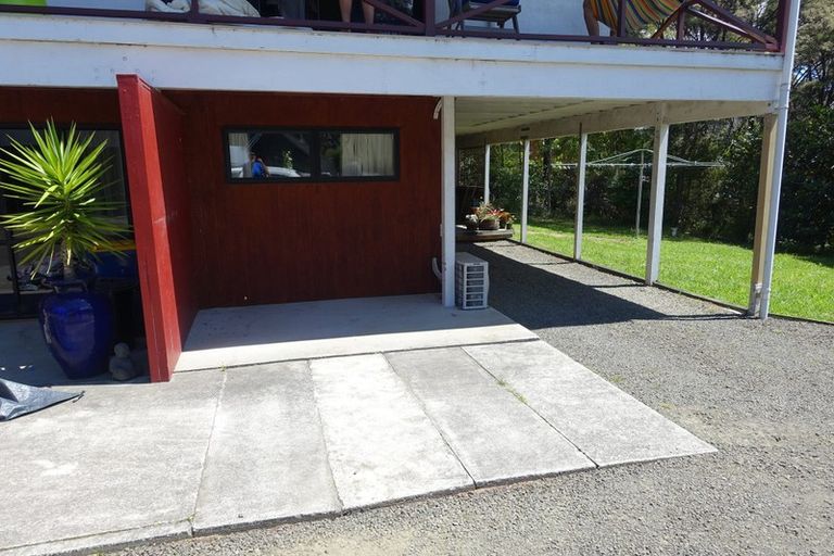 Photo of property in 3 William Pitcher Place, Greenhithe, Auckland, 0632