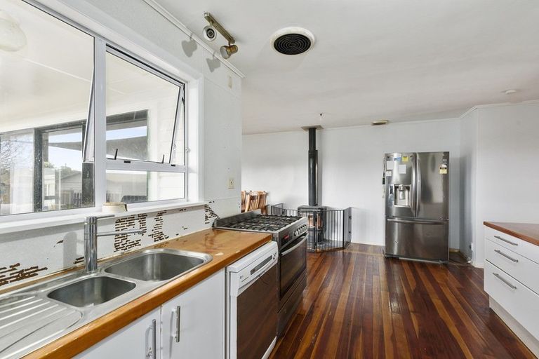 Photo of property in 51 Power Street, Levin, 5510