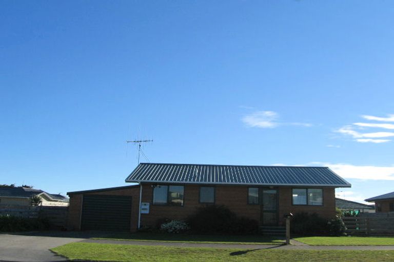 Photo of property in 21 Health Camp Road, Otaki Beach, Otaki, 5512