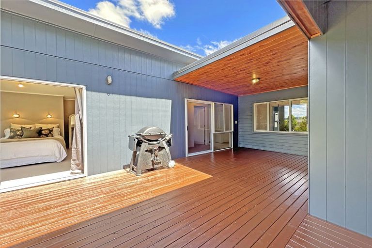 Photo of property in 6 Yasmin Lane, Kinloch, Taupo, 3377