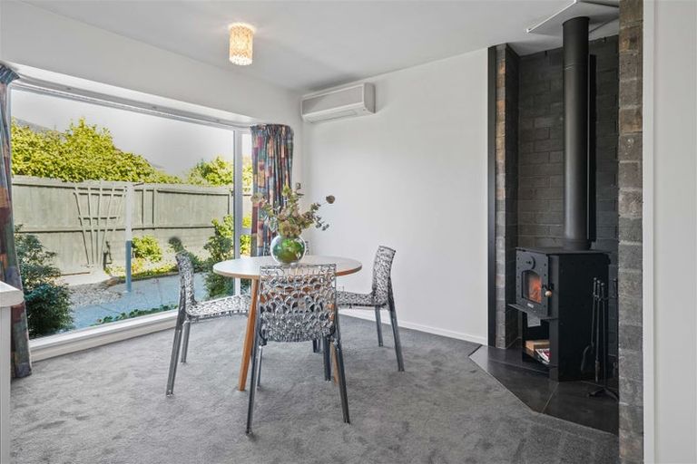 Photo of property in 60a Middlepark Road, Sockburn, Christchurch, 8042