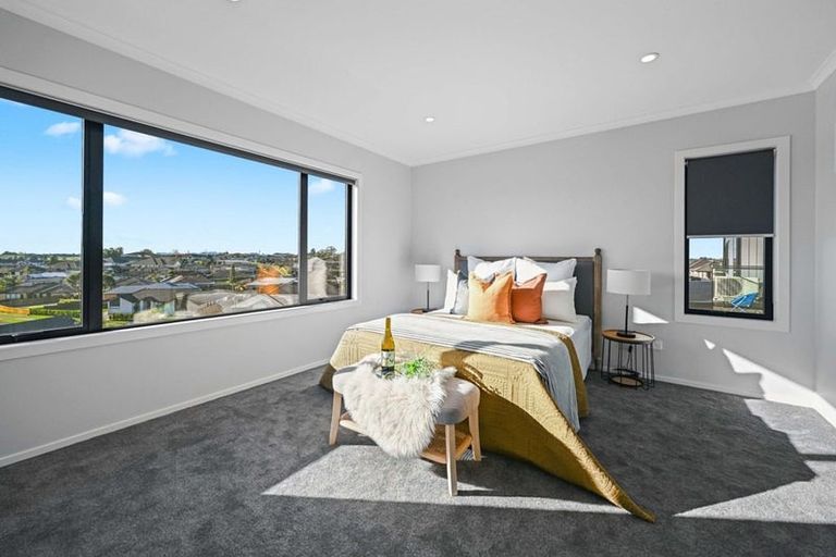 Photo of property in 2/44 Rose Berry Crescent, Flagstaff, Hamilton, 3210