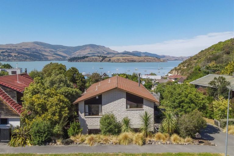 Photo of property in 13 Bayview Place, Cass Bay, Lyttelton, 8082