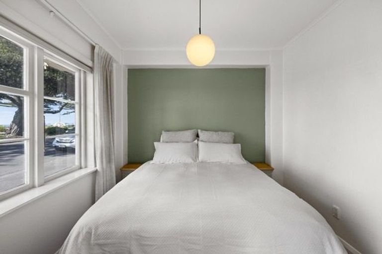 Photo of property in 4/541 Marine Parade, Napier South, Napier, 4110