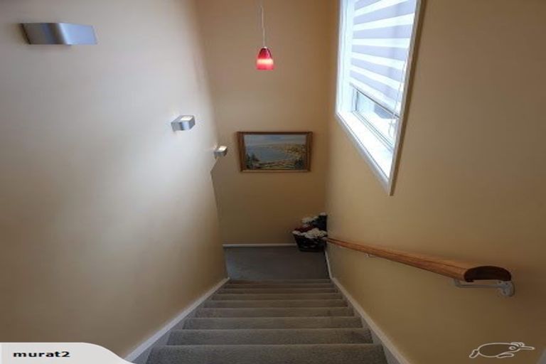 Photo of property in 16 Turville Crescent, Newlands, Wellington, 6037