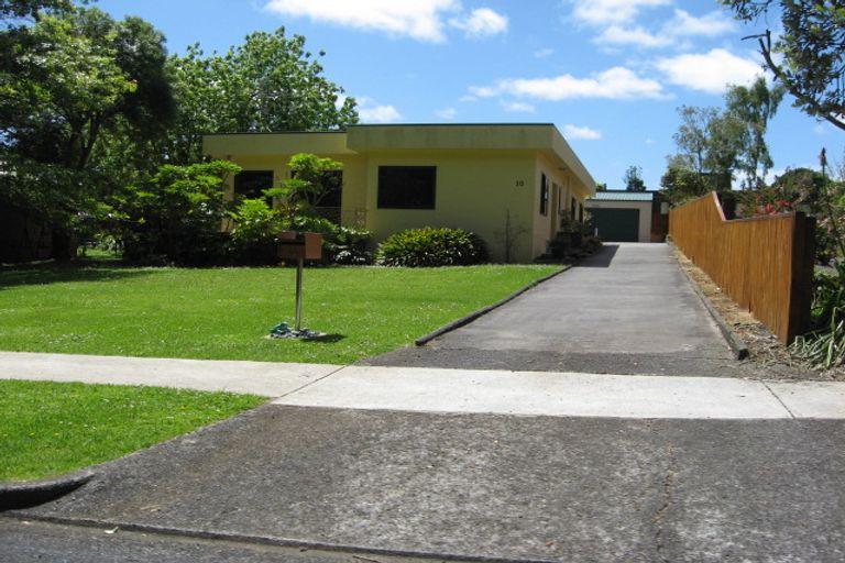 Photo of property in 10 Roose Avenue, Pukekohe, 2120