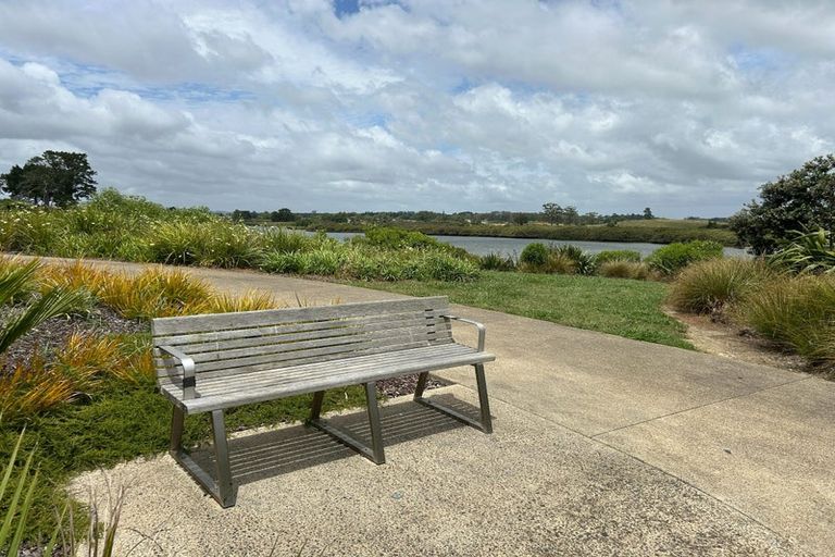 Photo of property in 25 Ngakoro Road, Karaka, Papakura, 2113