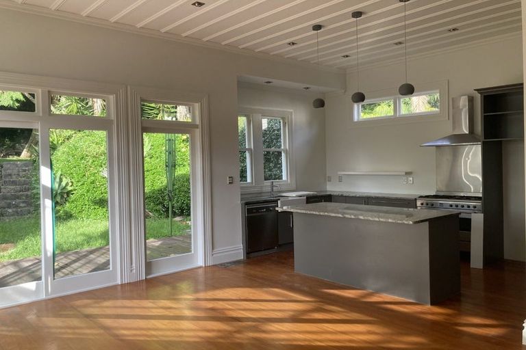 Photo of property in 74 Esplanade Road, Mount Eden, Auckland, 1024