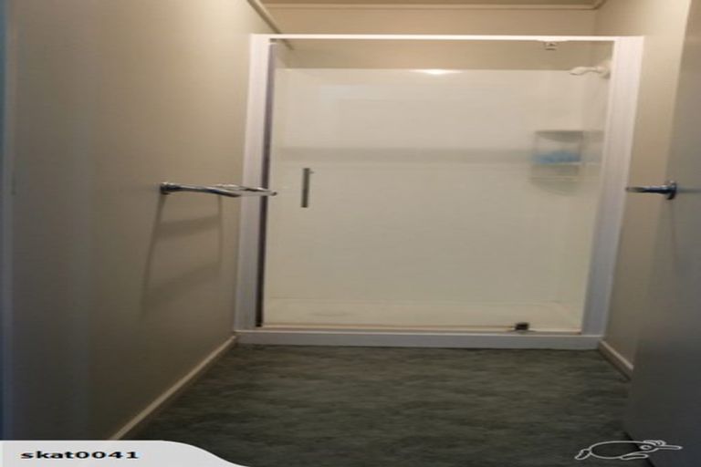 Photo of property in 10b Kaponga Crescent, New Lynn, Auckland, 0600