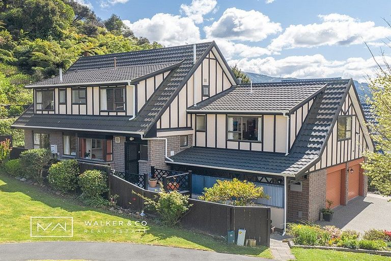 Photo of property in 10 Pioneer Grove, Silverstream, Upper Hutt, 5019