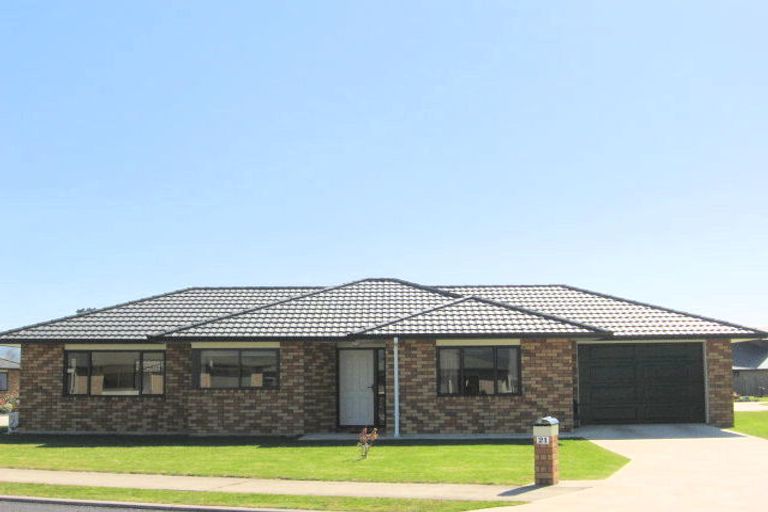 Photo of property in 21 Seascape Avenue, Whitianga, 3510