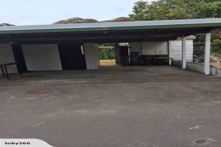 Photo of property in 12 Woodleigh Street, Frankleigh Park, New Plymouth, 4310