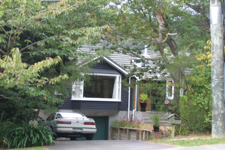 Photo of property in 31 Jocelyn Crescent, Pinehaven, Upper Hutt, 5019