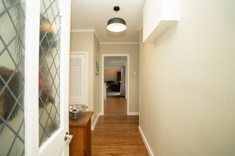 Photo of property in 136 Frankley Road, Frankleigh Park, New Plymouth, 4310