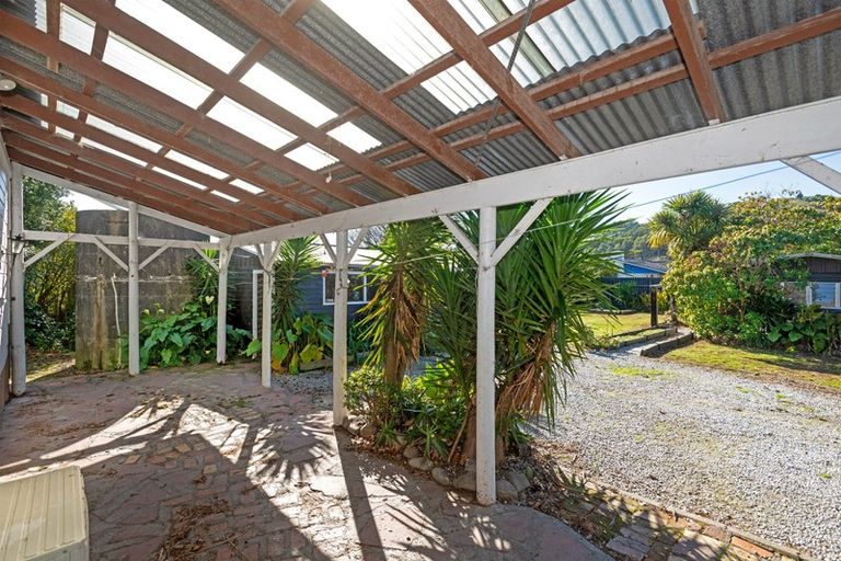 Photo of property in 40 Steele Road, Tamarau, Gisborne, 4010
