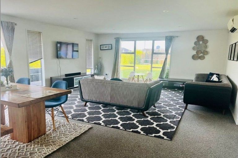 Photo of property in 24 Burnham School Road, Rolleston, 7614