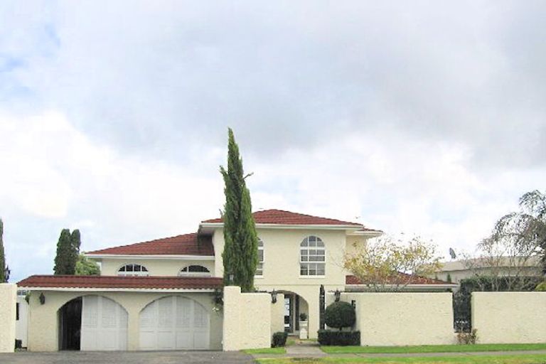 Photo of property in 115 Fisher Parade, Sunnyhills, Auckland, 2010